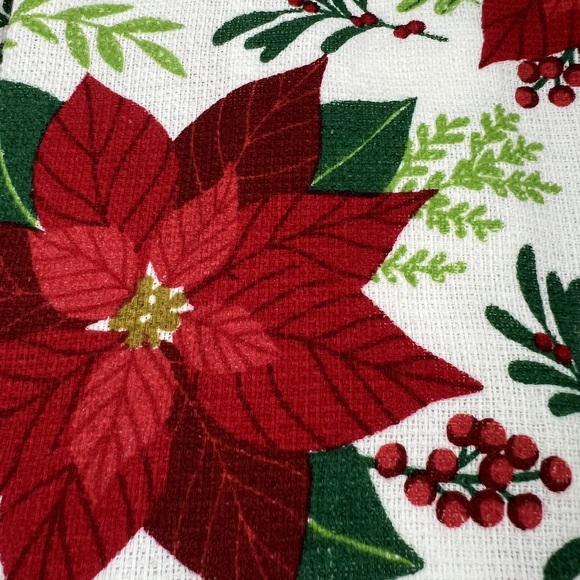 Holiday Poinsettia Hand Towel Set of 2 Festive Christmas Decor - Picture 3 of 3